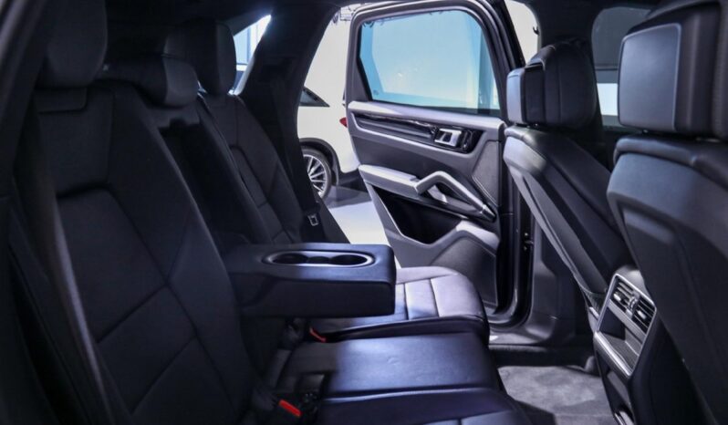 2019 Porsche Cayenne For Sale in Kenya full