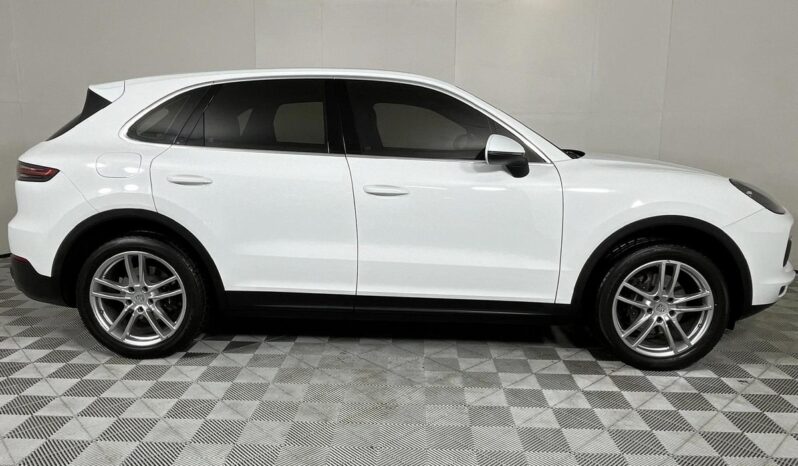 2019 Porsche Cayenne For Sale in Kenya full