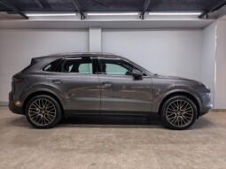 2019 Porsche Cayenne For Sale in Kenya full