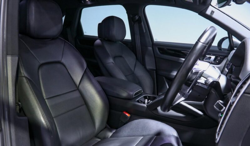 2019 Porsche Cayenne For Sale in Kenya full